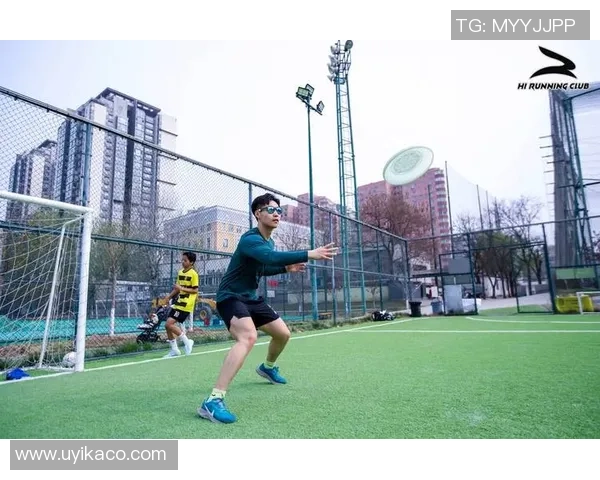 黄军专访：追溯飞盘运动的发展与个人成长历程